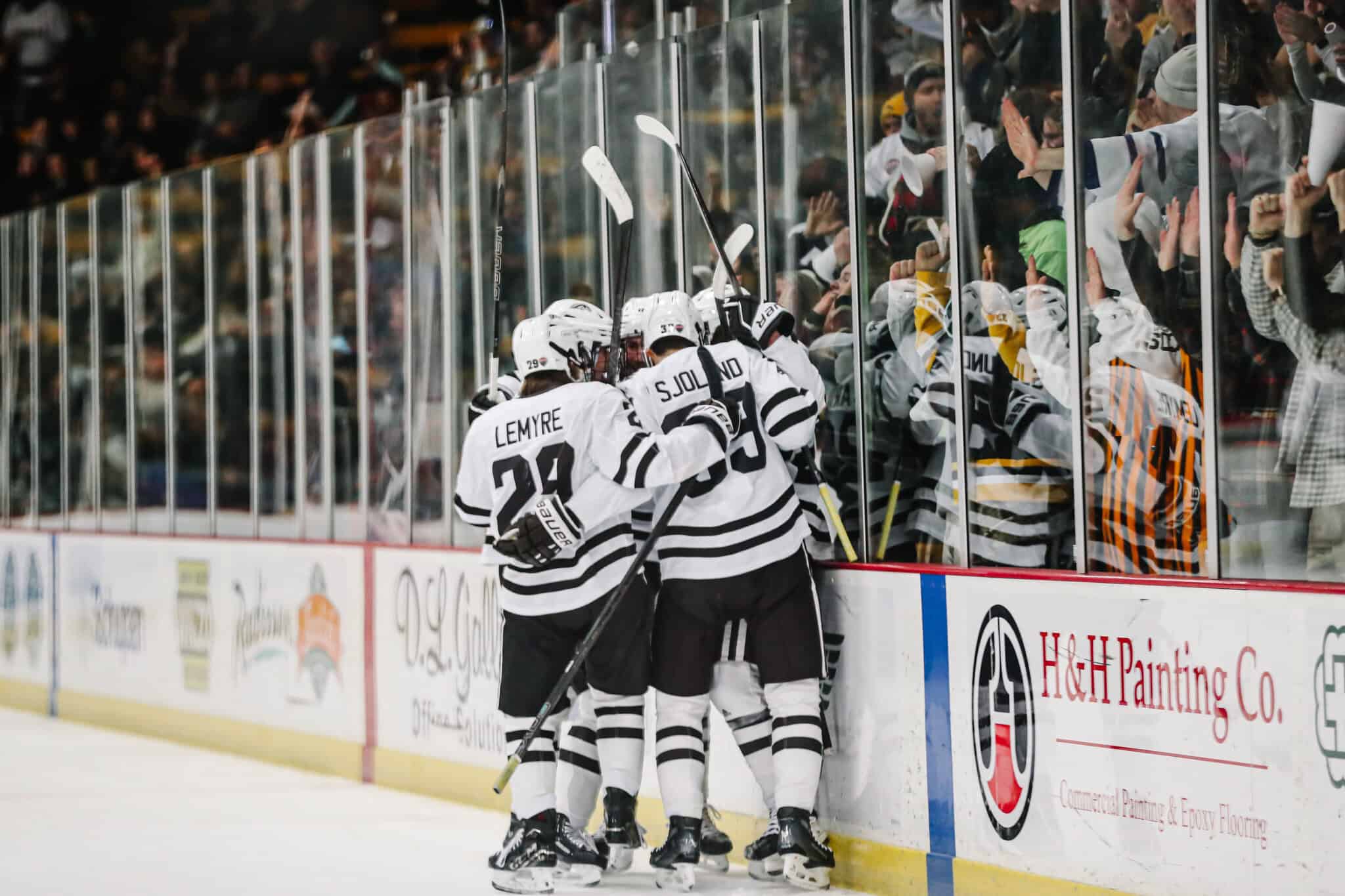 #22 Hakkarainen Iiro, #16 Washe Tim and #33 Sjolund Samuel 3